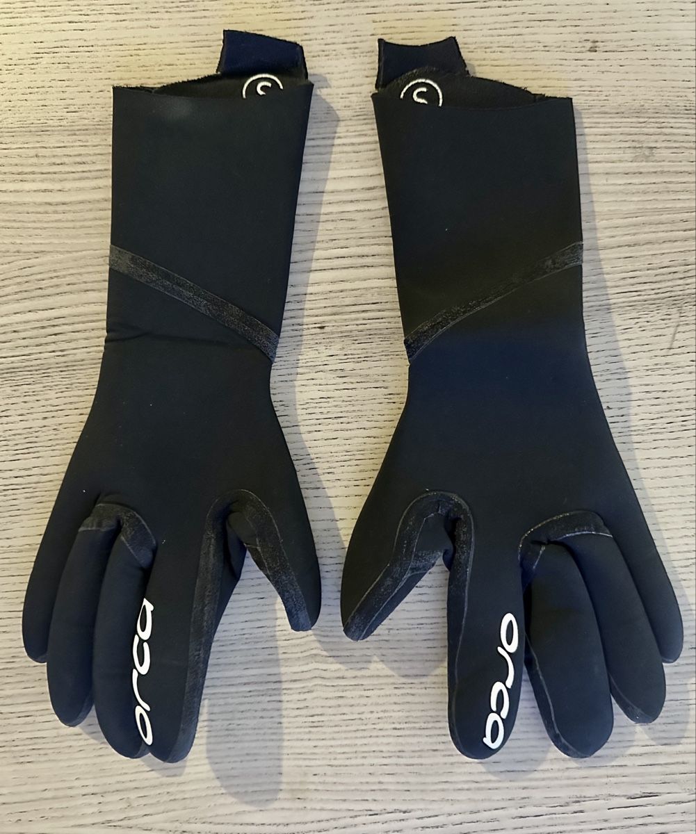 Guanti & manicotti: Orca Openwater Core Neopren Handschuhe Grösse S 2mm – Usato da Rüti ZH venduto da Amy_M