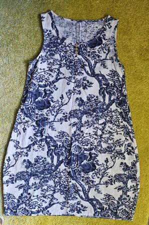 Sommerliches Baumwollkleid mit blauem Muster, Grösse M