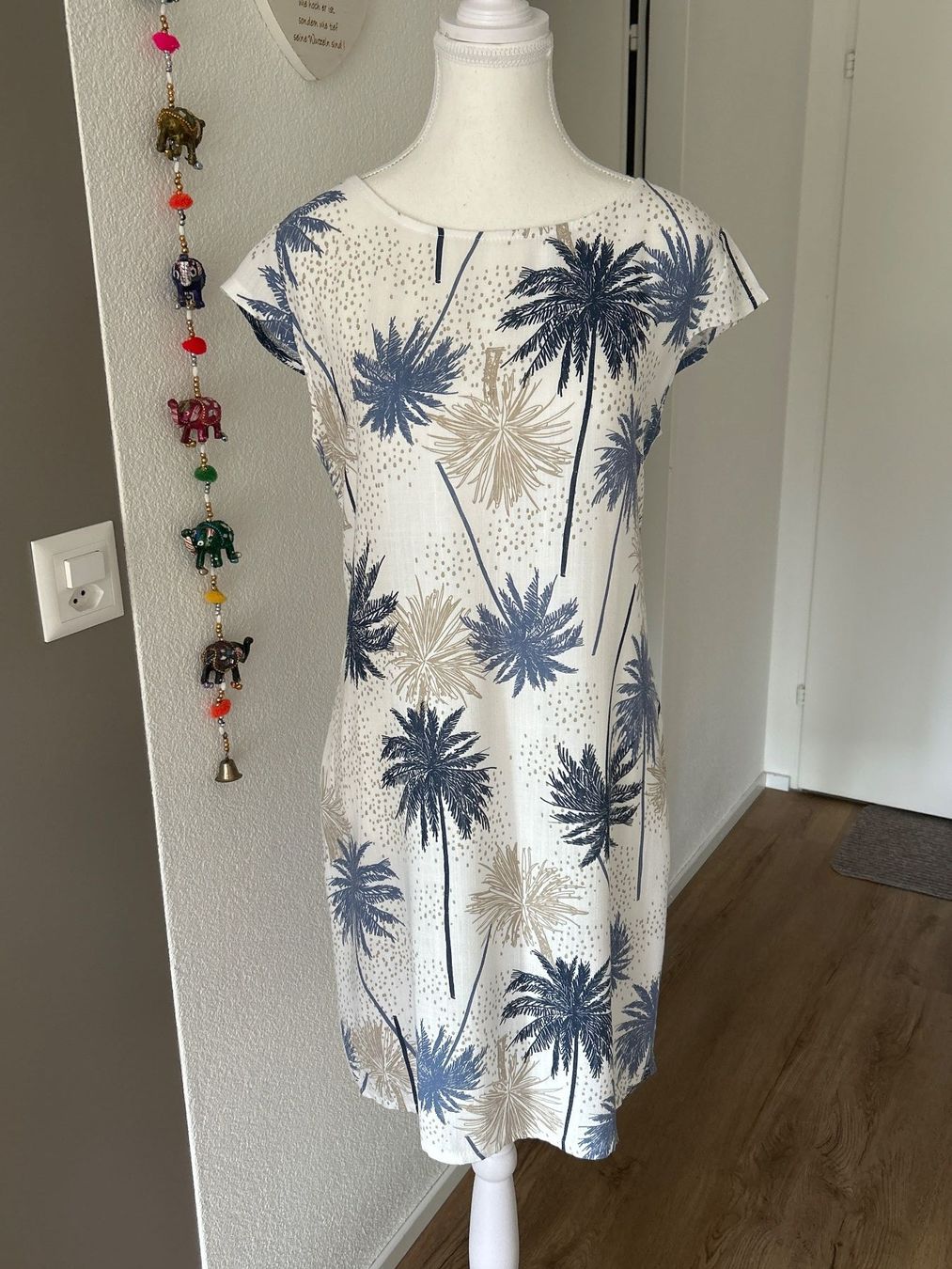 Vestiti: Sommerkleid weiss mit Palmenprint – Usato da Brunnen venduto da Nala2929
