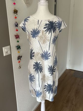 Sommerkleid weiss mit Palmenprint