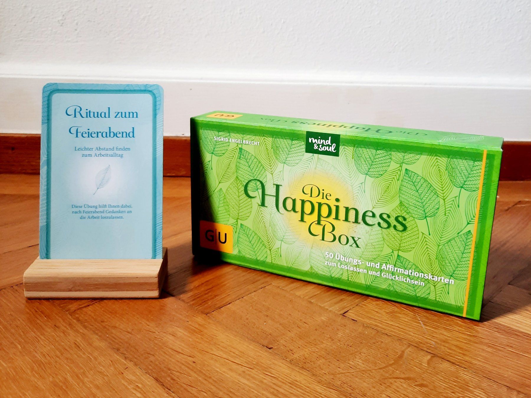 Libri: Die Happiness Box - 50 Karten & Kartenhalter – Usato da Zürich venduto da syjo33