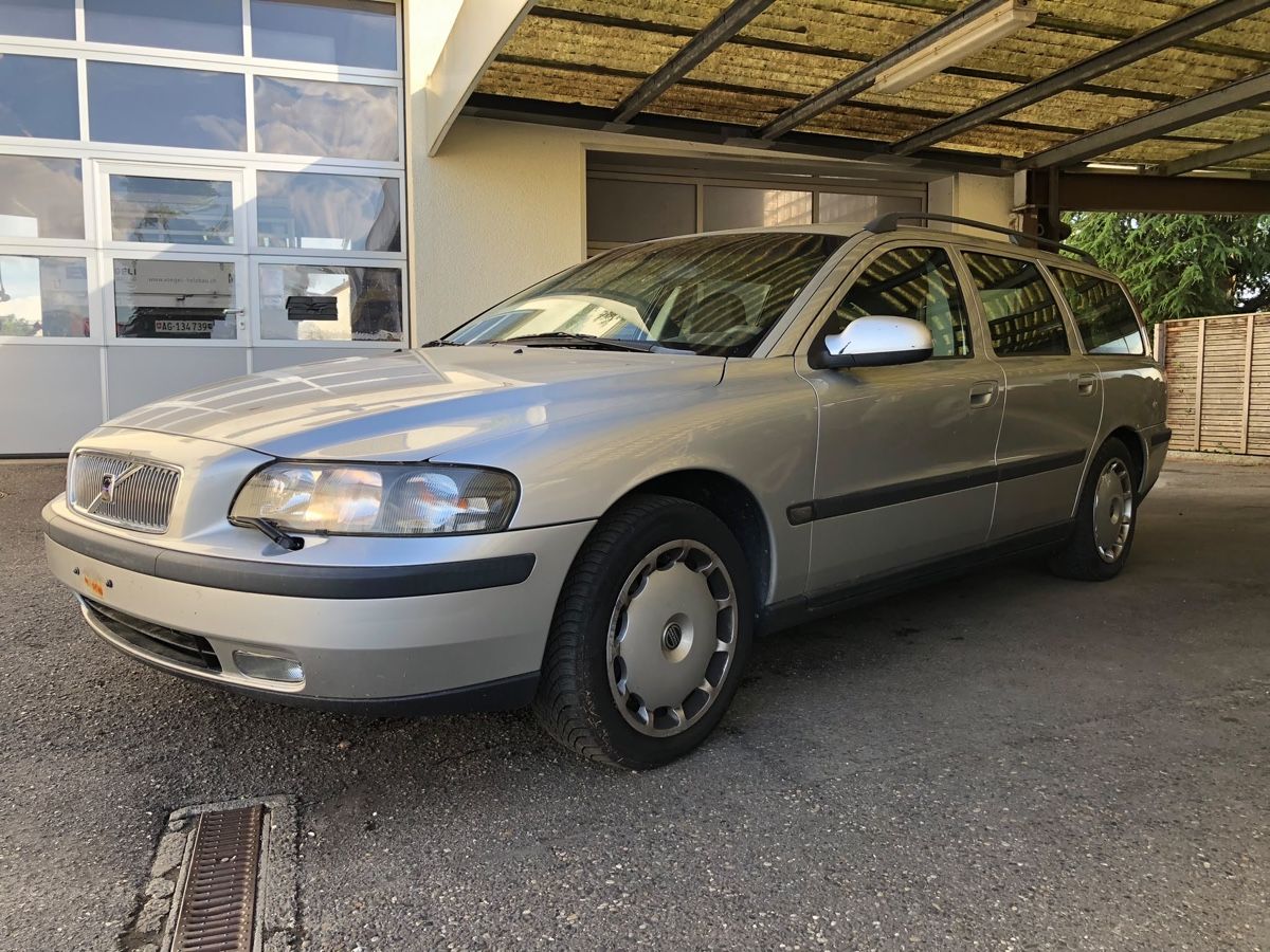 Volvo Automobili: Volvo V70 – Usato da Kleindöttingen venduto da eli_62yn