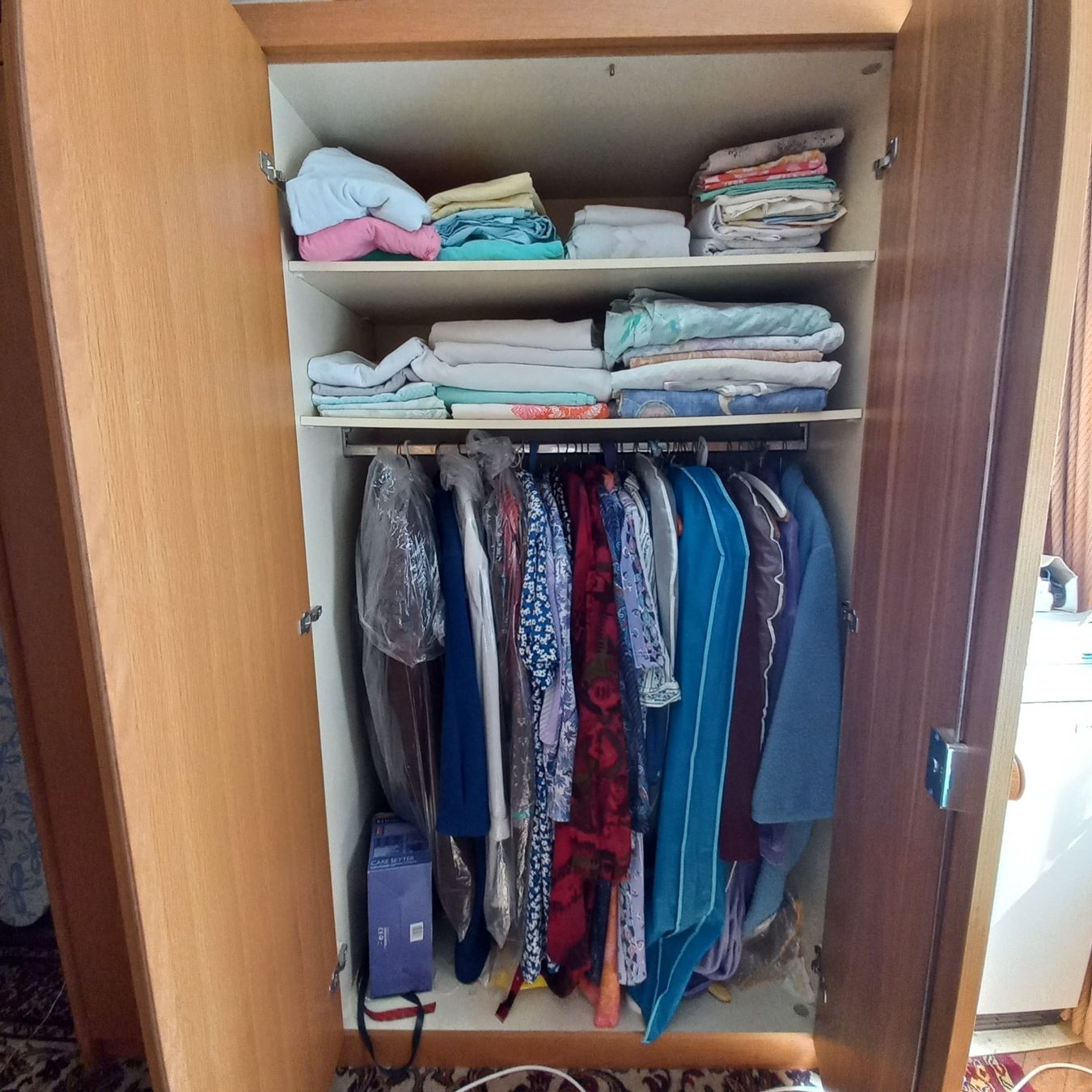 Armoires: Grande armoire – D'occasion à Jongny par dve_7nbz 1