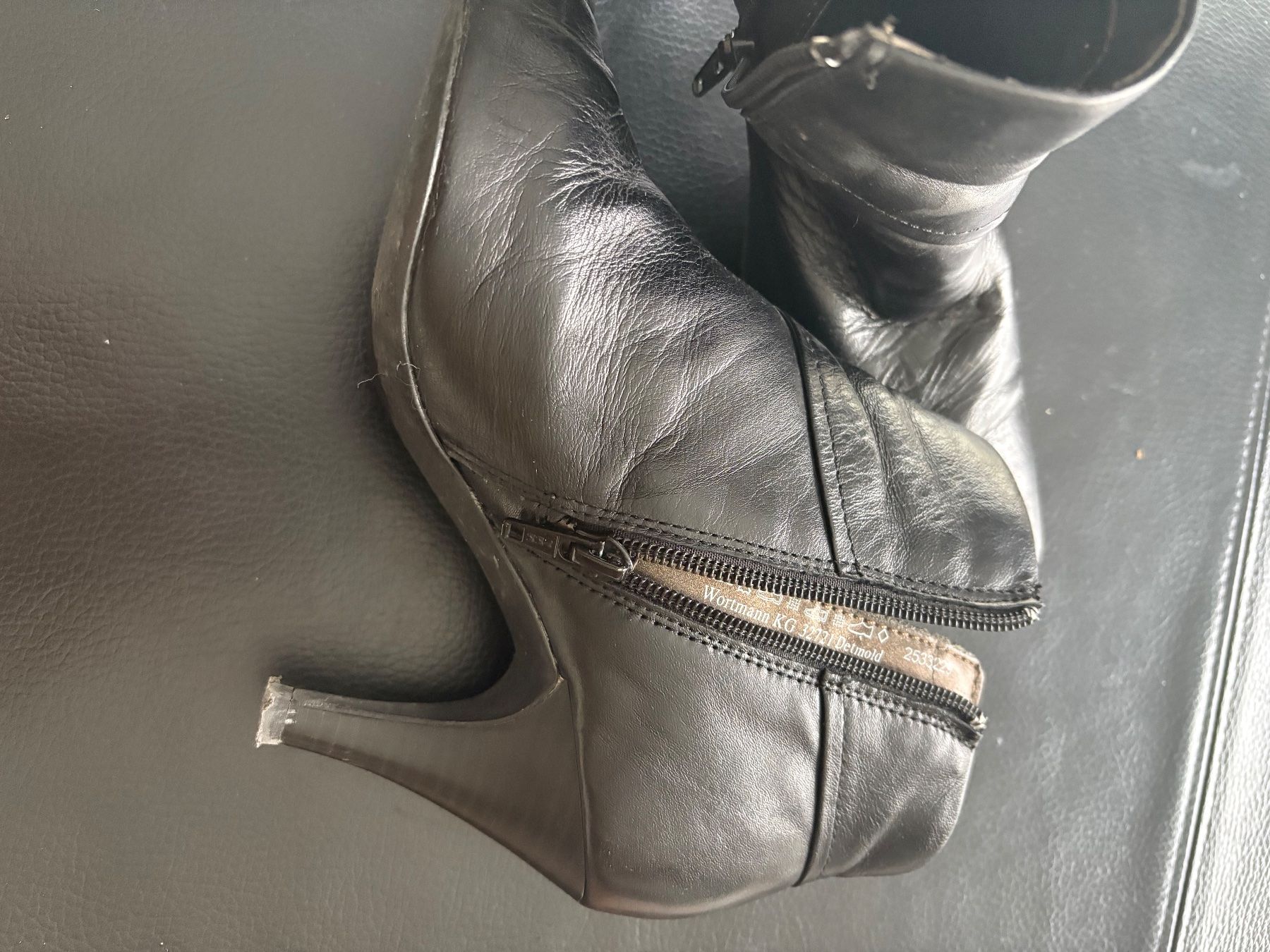 Tamaris Scarpe da donna: Stiefelette der Marke Tamaris, Gr. 37, Absatz 8 cm – Usato da Bremgarten AG venduto da Honeybooker 1