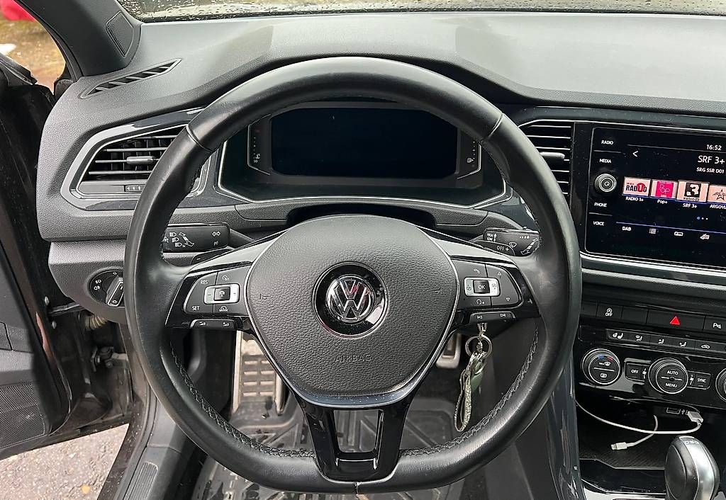 Automobili: VW T-Roc  – Usato da Rümlang venduto da VioletteGiraffe 3