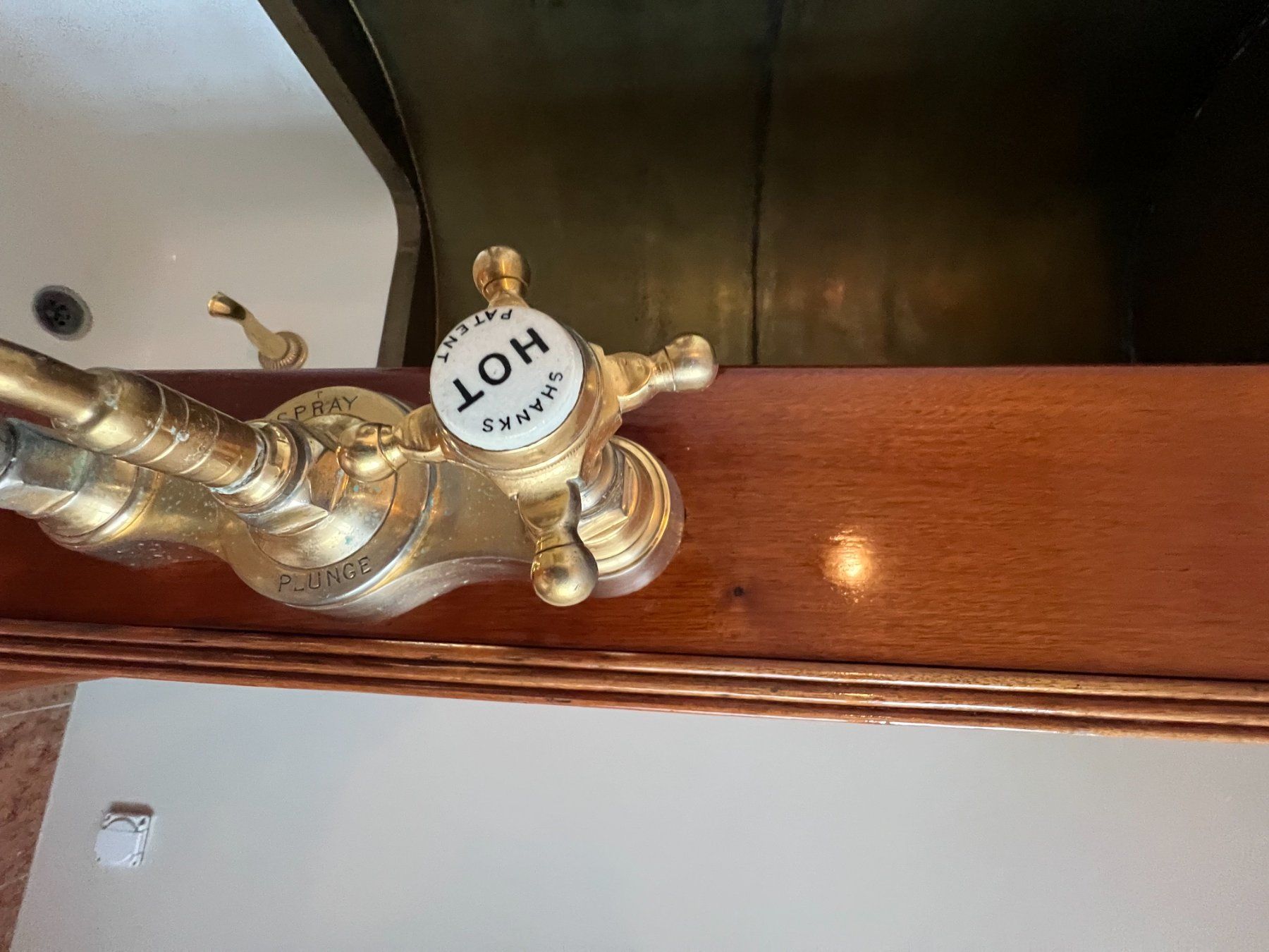 Vasche da bagno: Antike Badewanne – Usato da Basel venduto da 3012ost 3