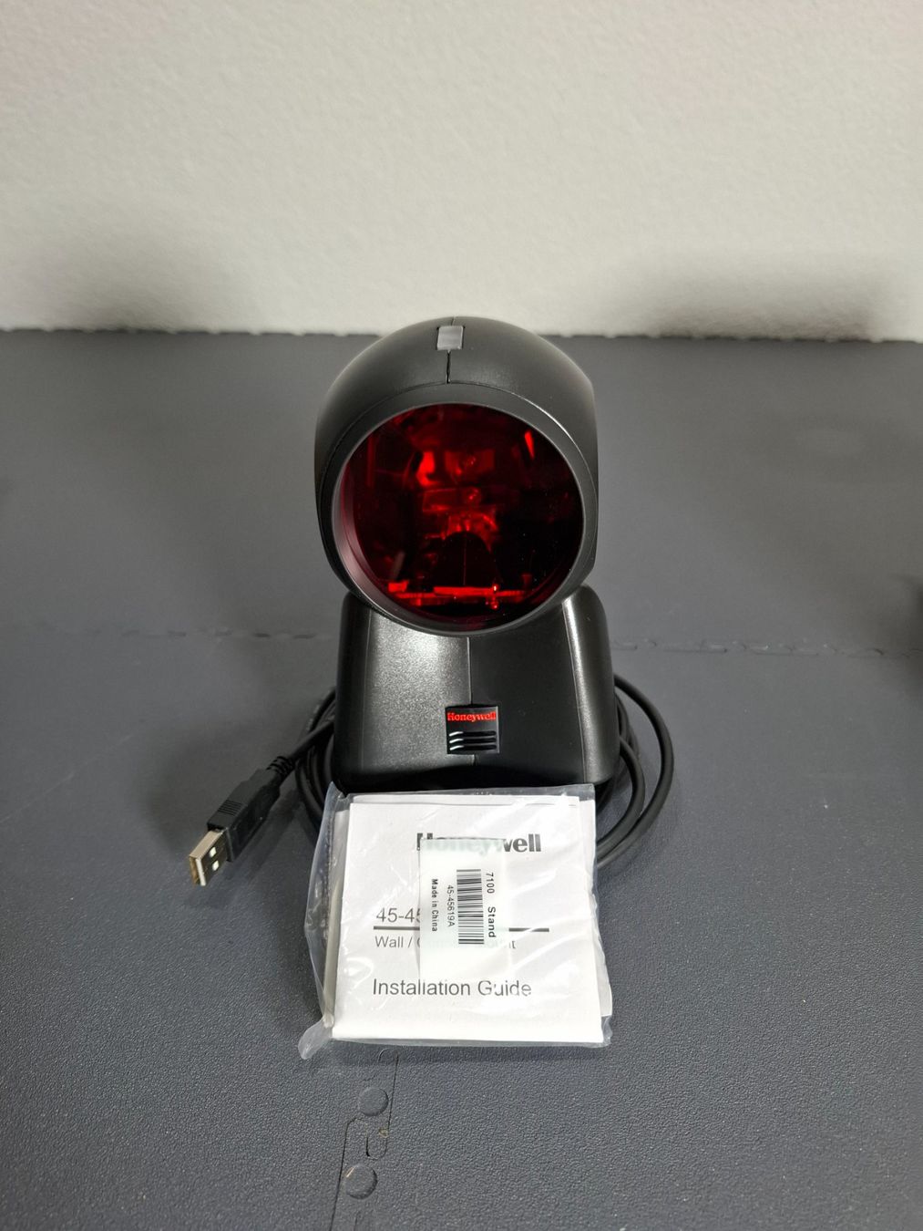 Honeywell Scanner: Honeywell Orbit 7120 Scanner code-barre omnidirectionnel USB – Nuovo e nell'imballaggio originale da Villars-Ste-Croix venduto da pau_8fls 3