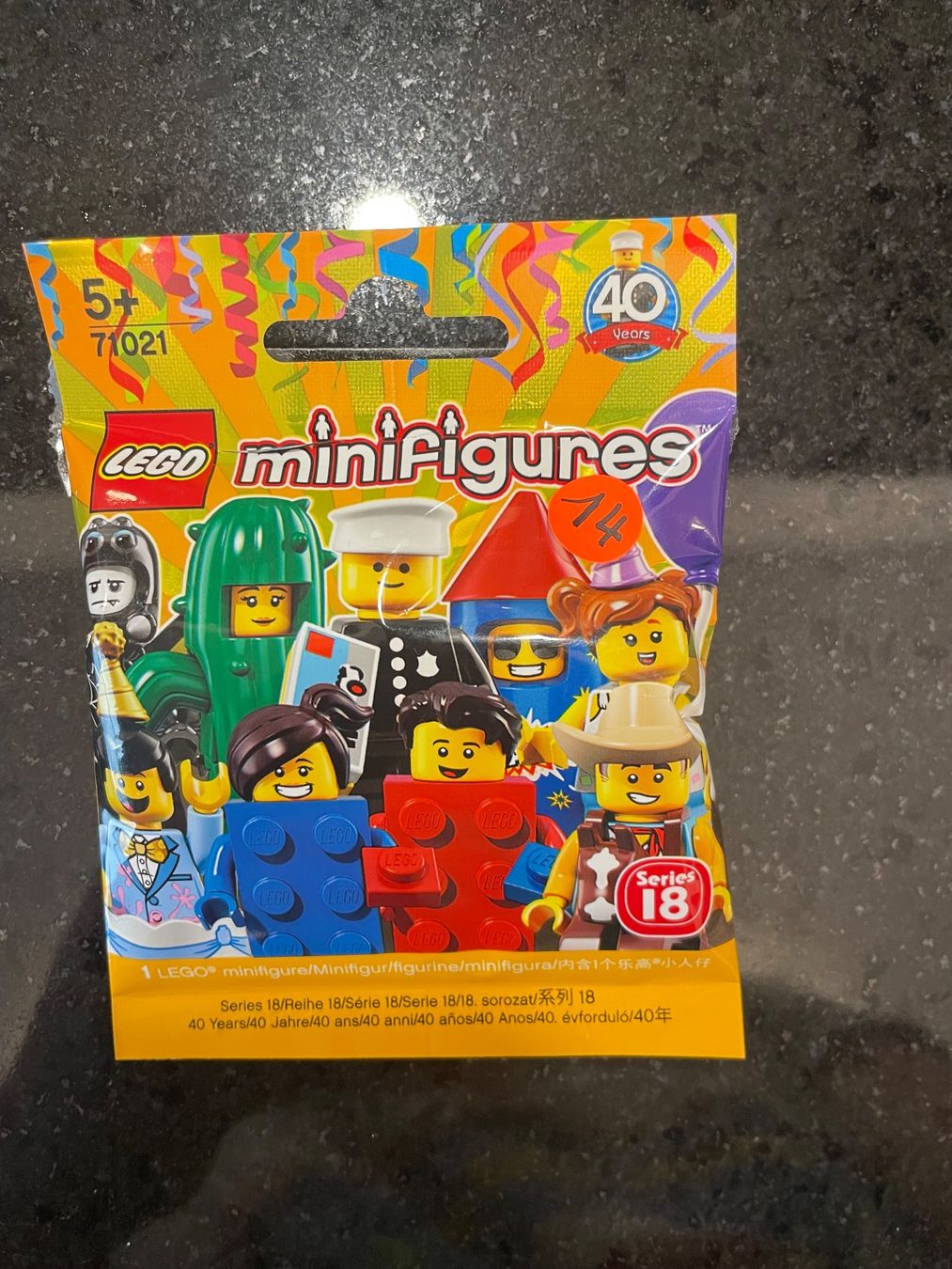 Lego Giocattoli: Lego Minifigures Serie 18 – Nuovo (secondo la descrizione) da Luzern venduto da sop_5d7x 1