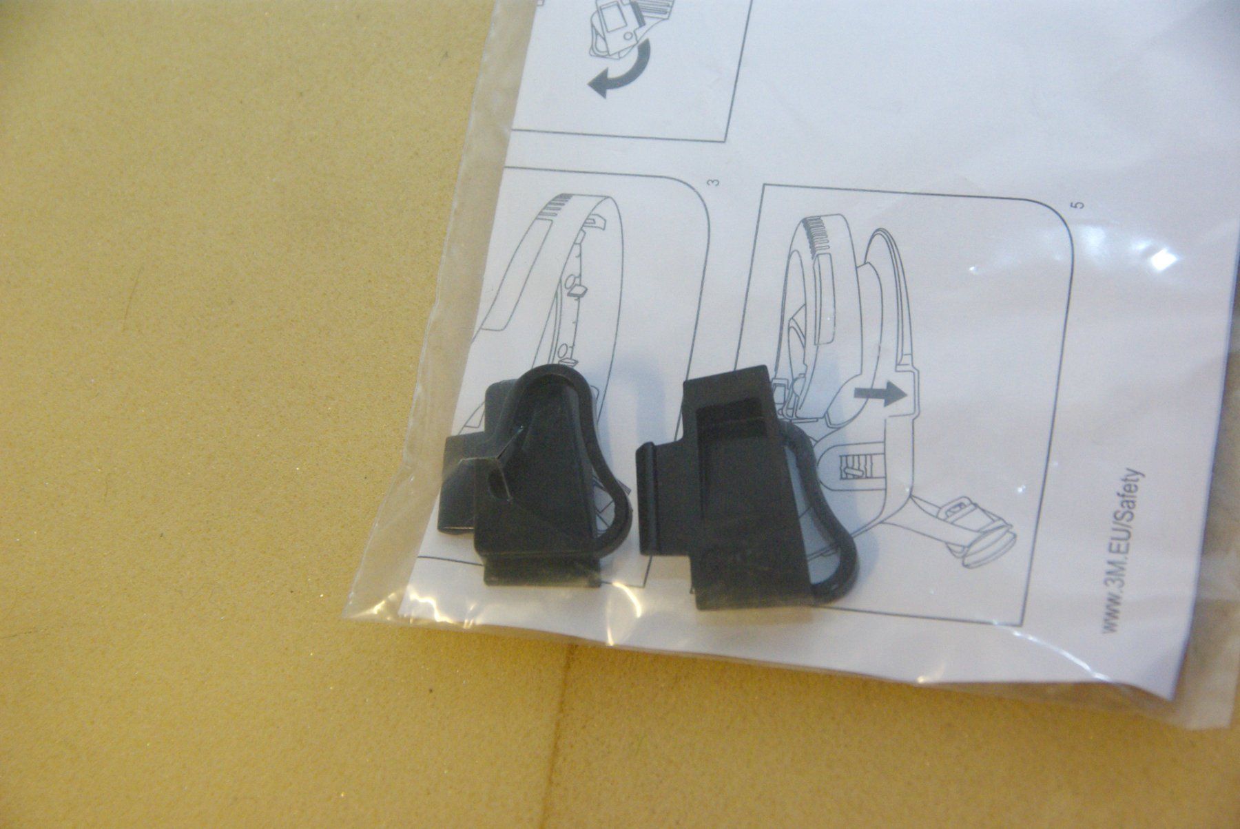 3M Protezione per viso e udito: 3M Peltor V522 Linkage Kit, in OVP – Nuovo e nell'imballaggio originale da Herisau venduto da Cevianer1844 2