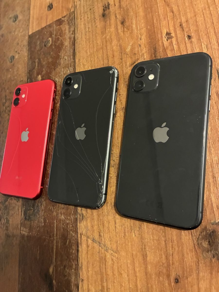 Apple Portables: 3x Iphone 11, icloud gesperrt – Défectueux à Winterthur par SSilverS 3