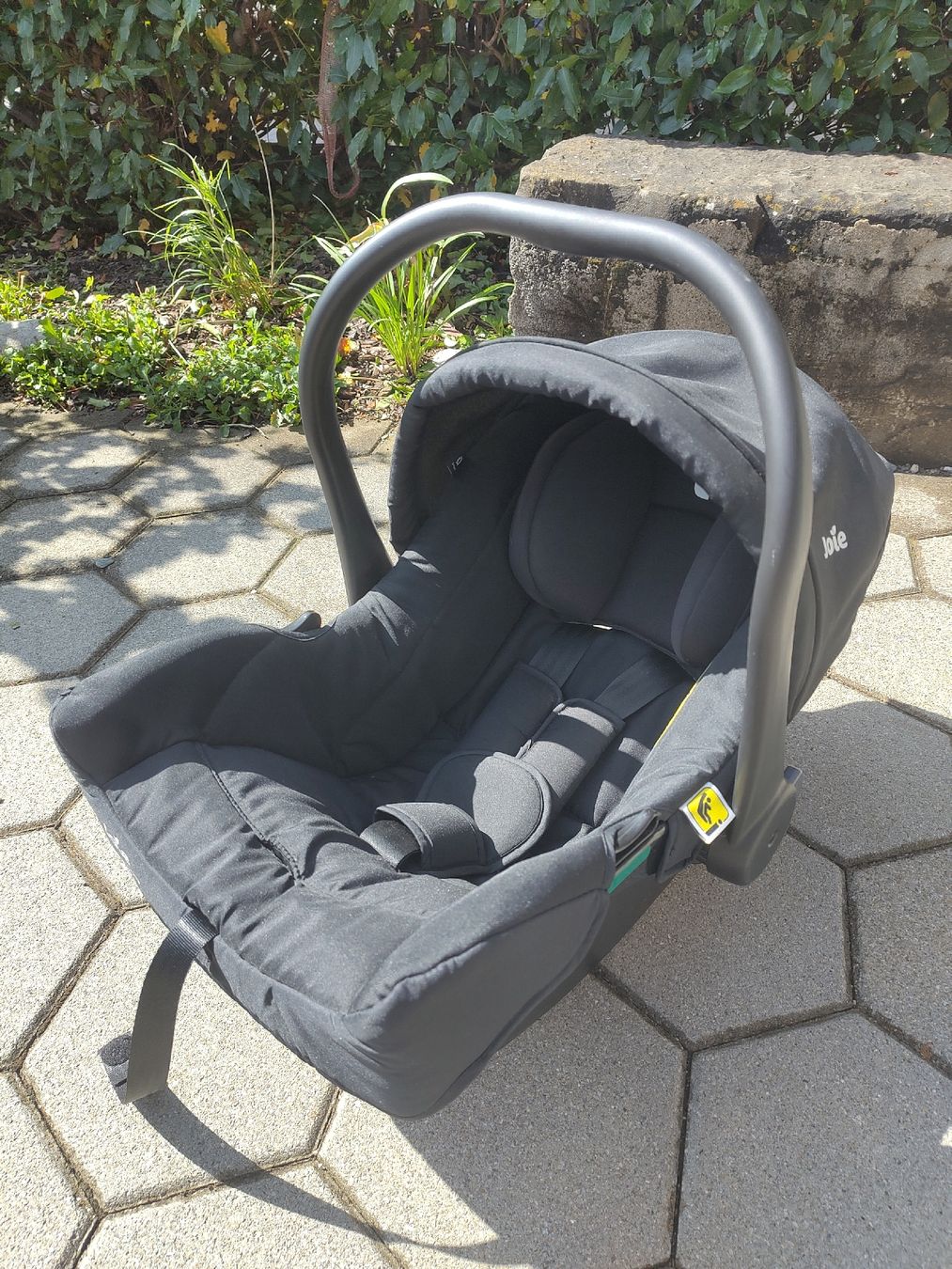 Joie Seggiolini per auto: Joie Baby-Schale Autositz 40cm-75cm – Usato da Bern venduto da ali_8rjc