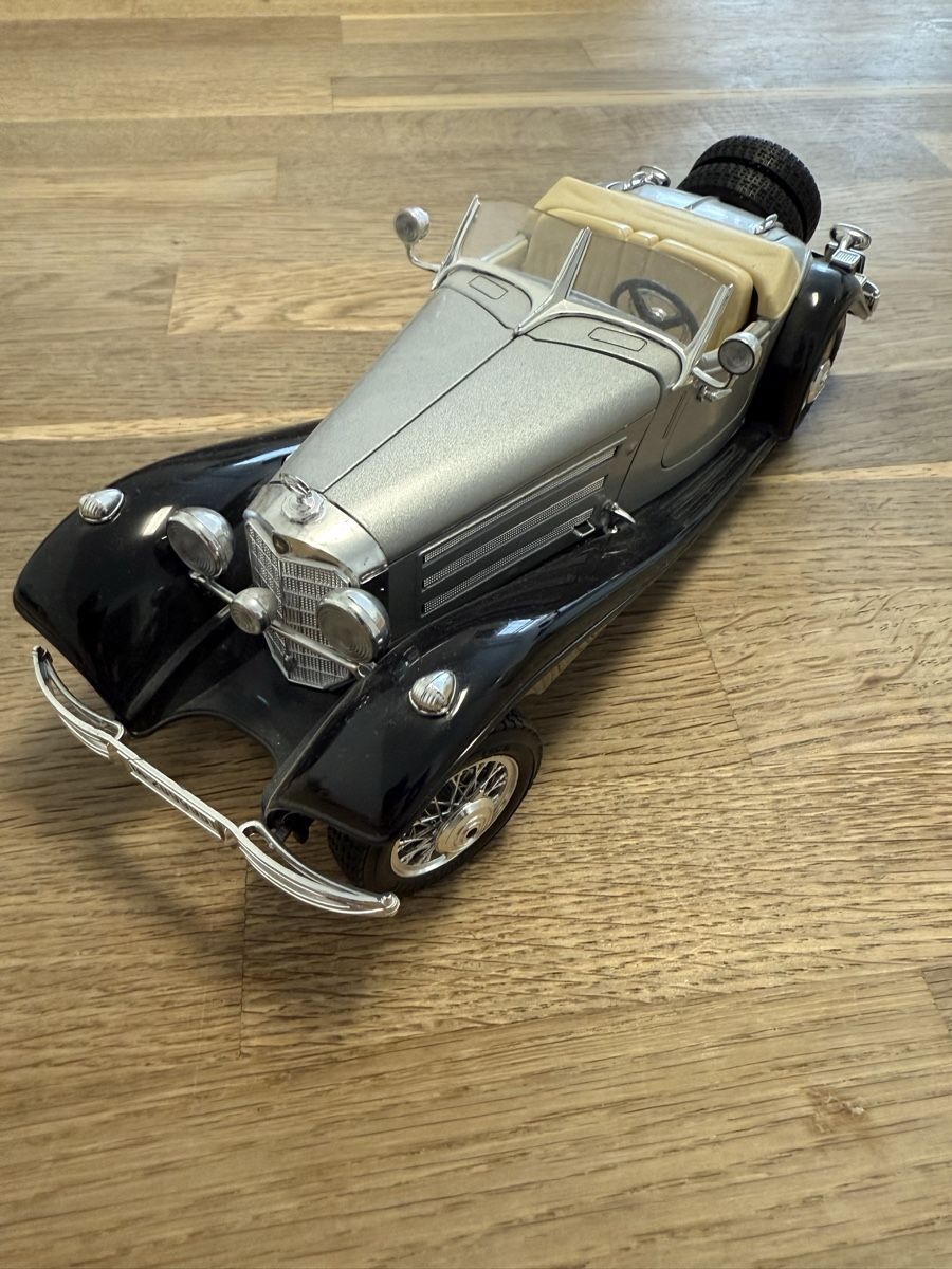 Bburago Modellini d'auto: Bburago Mercedes Oldtimer Modellauto 1:18 – Usato da Ennenda venduto da HelloH11 1