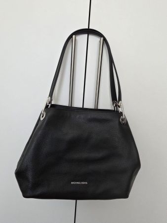 Michael Kors Raven Tasche – Schwarz – Perfekter Zustand