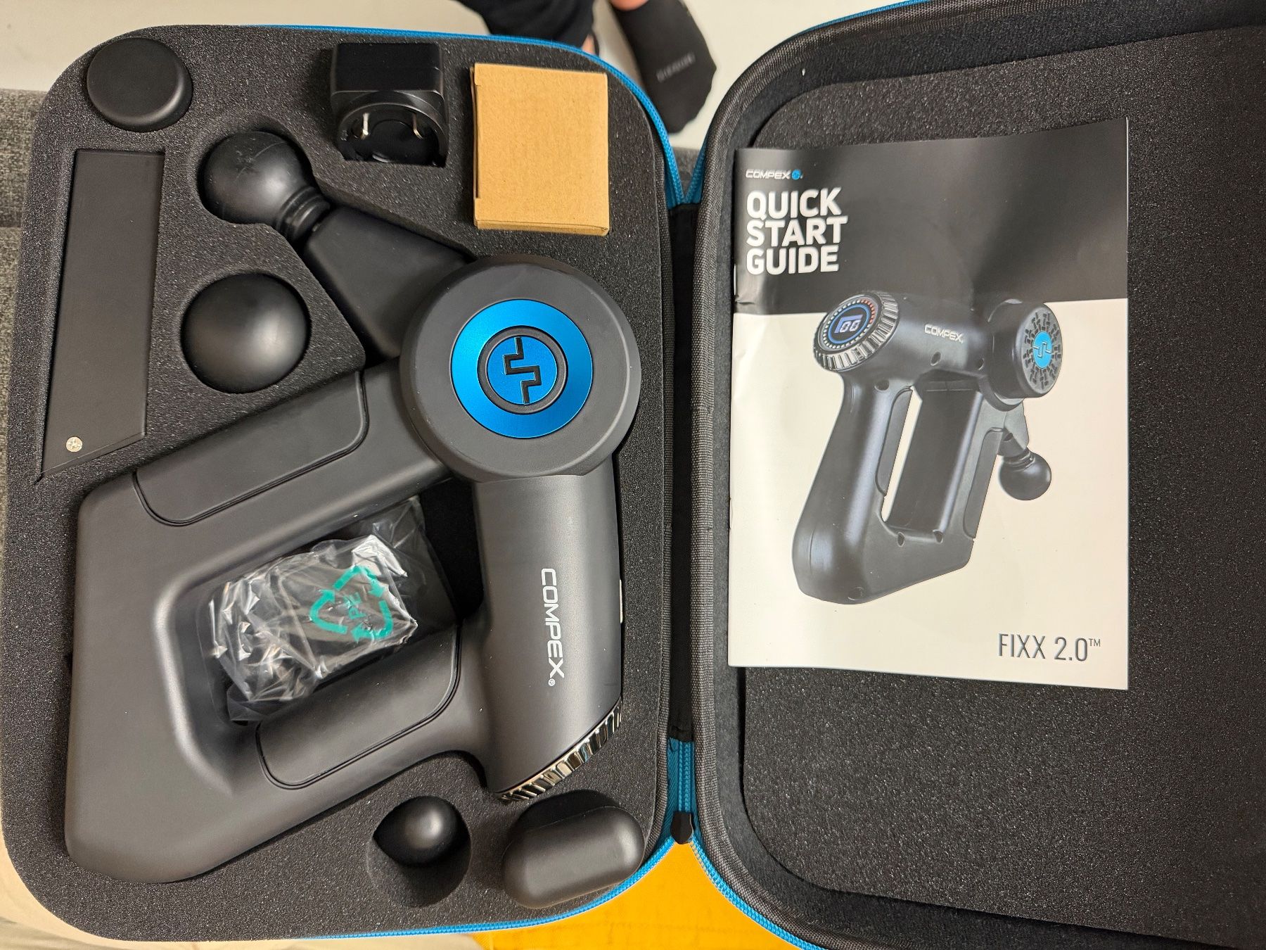 Dispositivi per massaggi: Compex FIXX 2.0 Massagepistole mit 5 Aufsätzen neu – Nuovo e nell'imballaggio originale da Feldbrunnen venduto da anj_xw86 1
