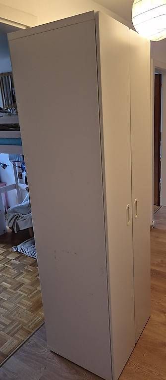 Ikea Schränke: Armoire Ikea Pax blanche – Gebraucht aus Cormoret von philippeunefois