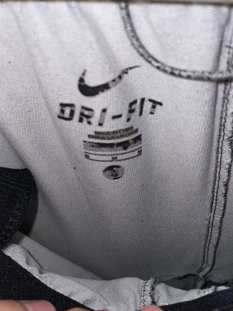 Nike Pantaloni: Nike Dri-Fit Sporthose Herren Gr. M – Usato da Hinwil venduto da rubinstar4 2