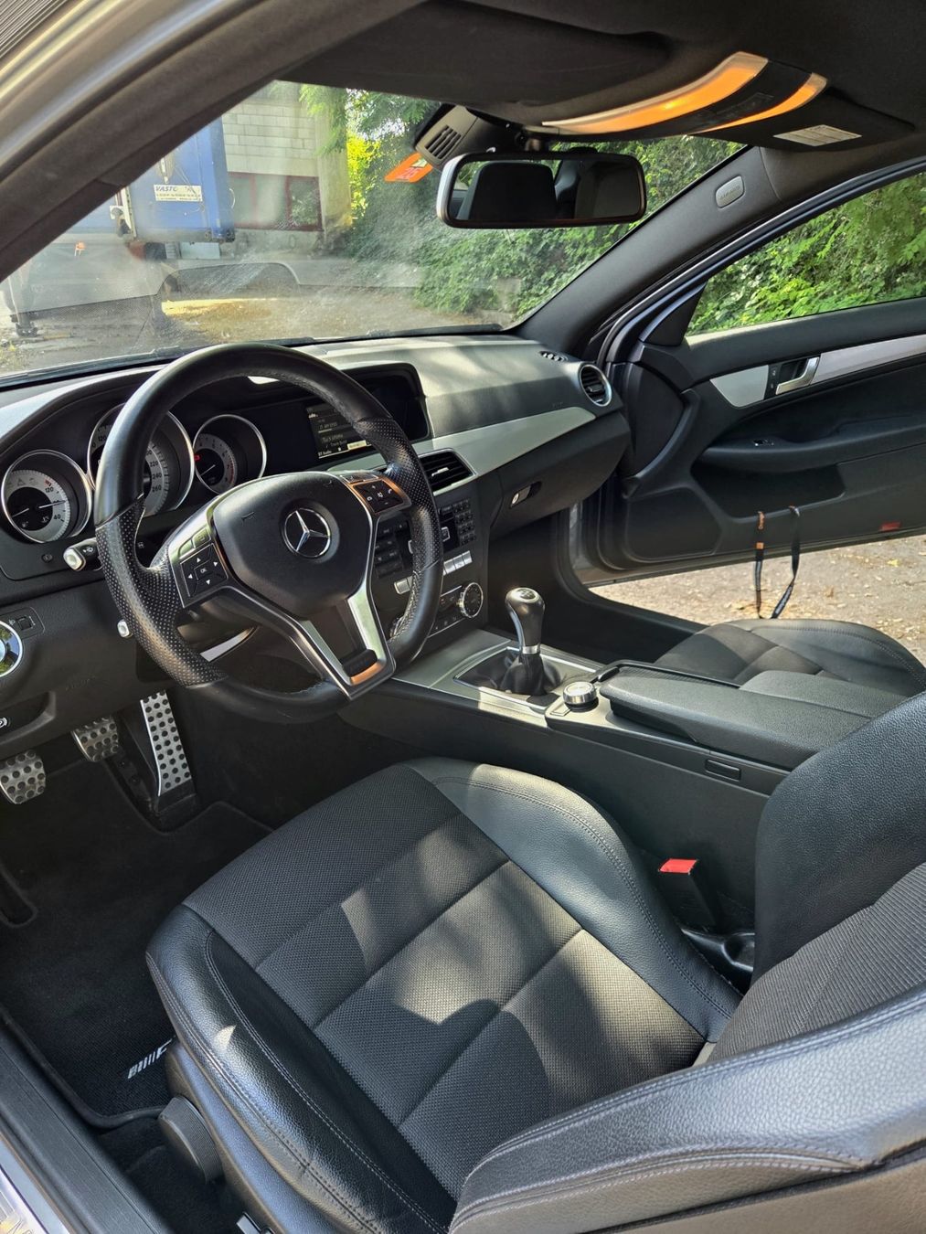 Mercedes-Benz Automobili: Mercedes-Benz C180 Coupé – Usato da Allschwil venduto da bug_s62s 4