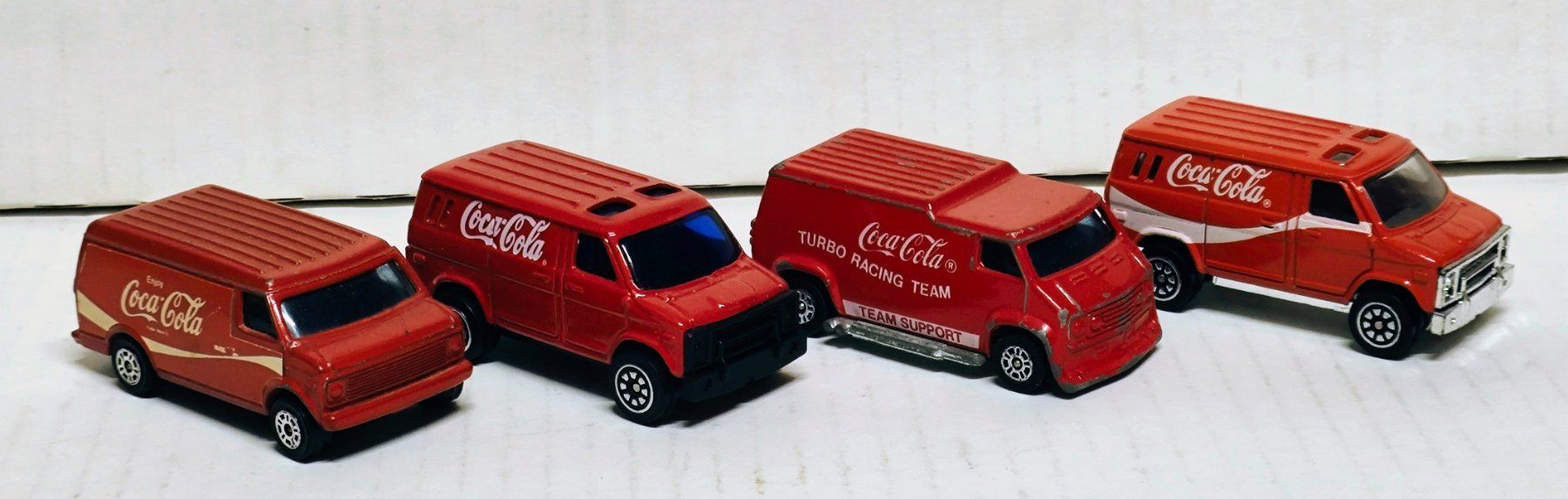 Coca-Cola Voitures modèles: 4 Coca-Cola Autos – D'occasion à Pfäffikon ZH par Colacity 1