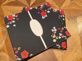 2 Fotoalben mit floralem Muster, neu