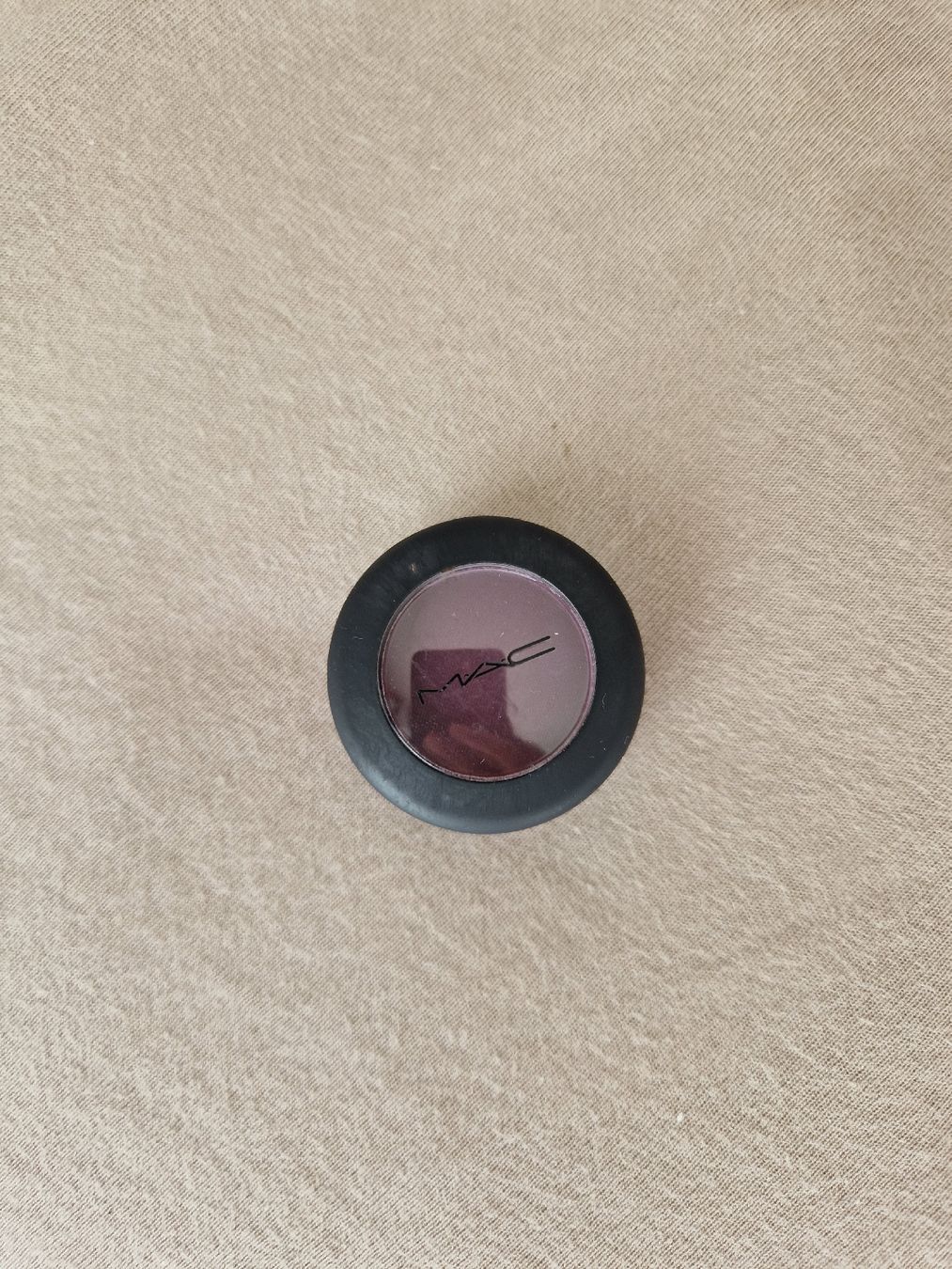 Make-up: M.A.C Lidschatten violett – Nuovo (secondo la descrizione) da Eschenbach SG venduto da SanFranciscoCalifornia