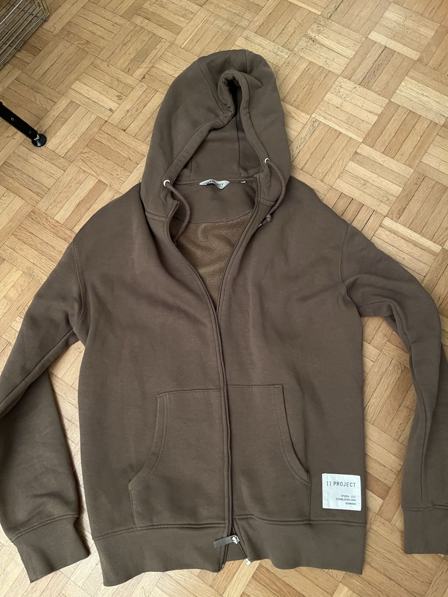 Maglioni & Felpe: Hoodie Gr L – Usato da Schaffhausen venduto da Mel.98