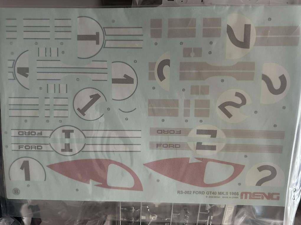 Modellini d'auto: Ford GT40 MKII 1/12 Meng – Nuovo e nell'imballaggio originale da Moutier venduto da GINGUM 2