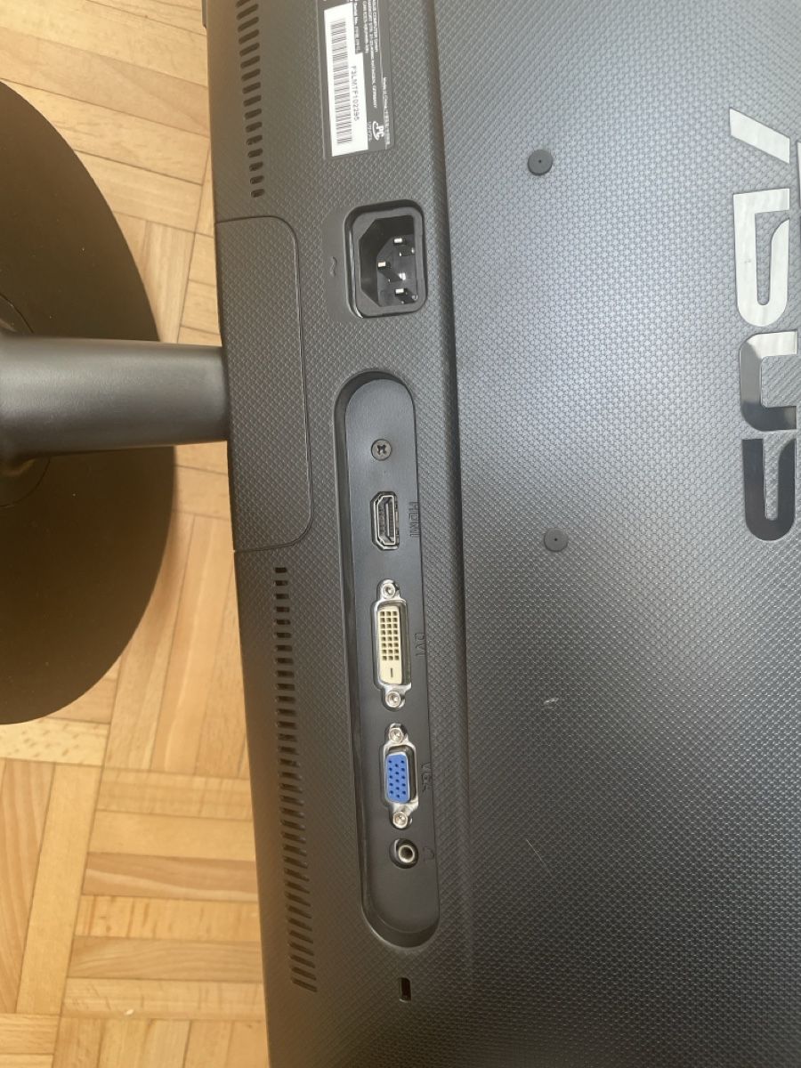 Asus Monitor: Écran de bureautique en bonne état  – Usato da Crémines venduto da pitchyprrmz 1