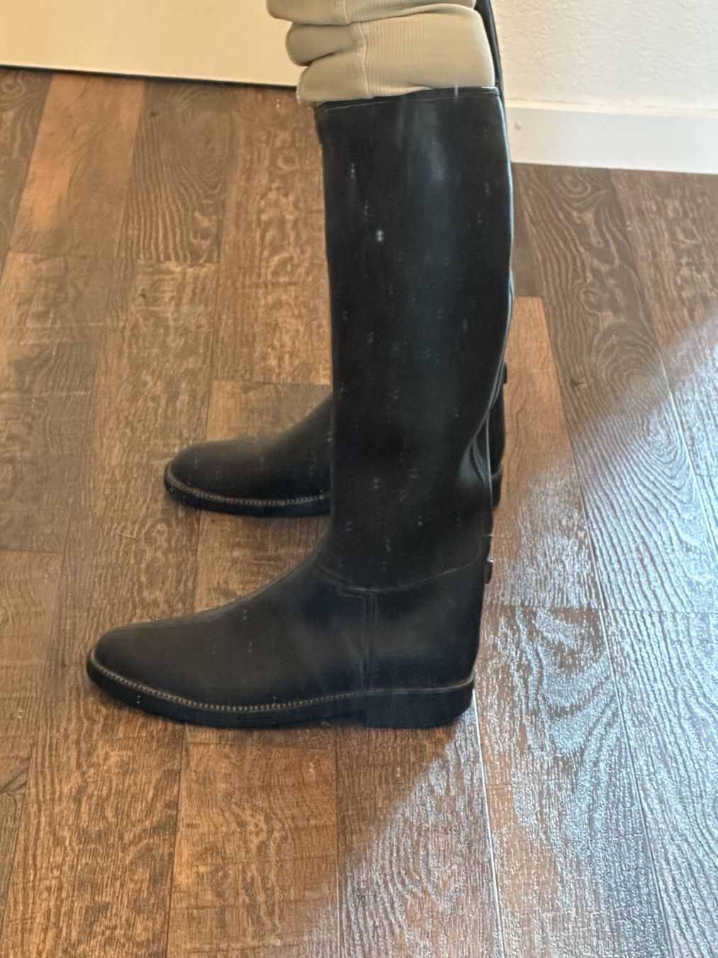 Scarpe da donna: Reitstiefel Cadett Grösse 37 schwarz – Usato da Luzern venduto da Tsugumi0 1