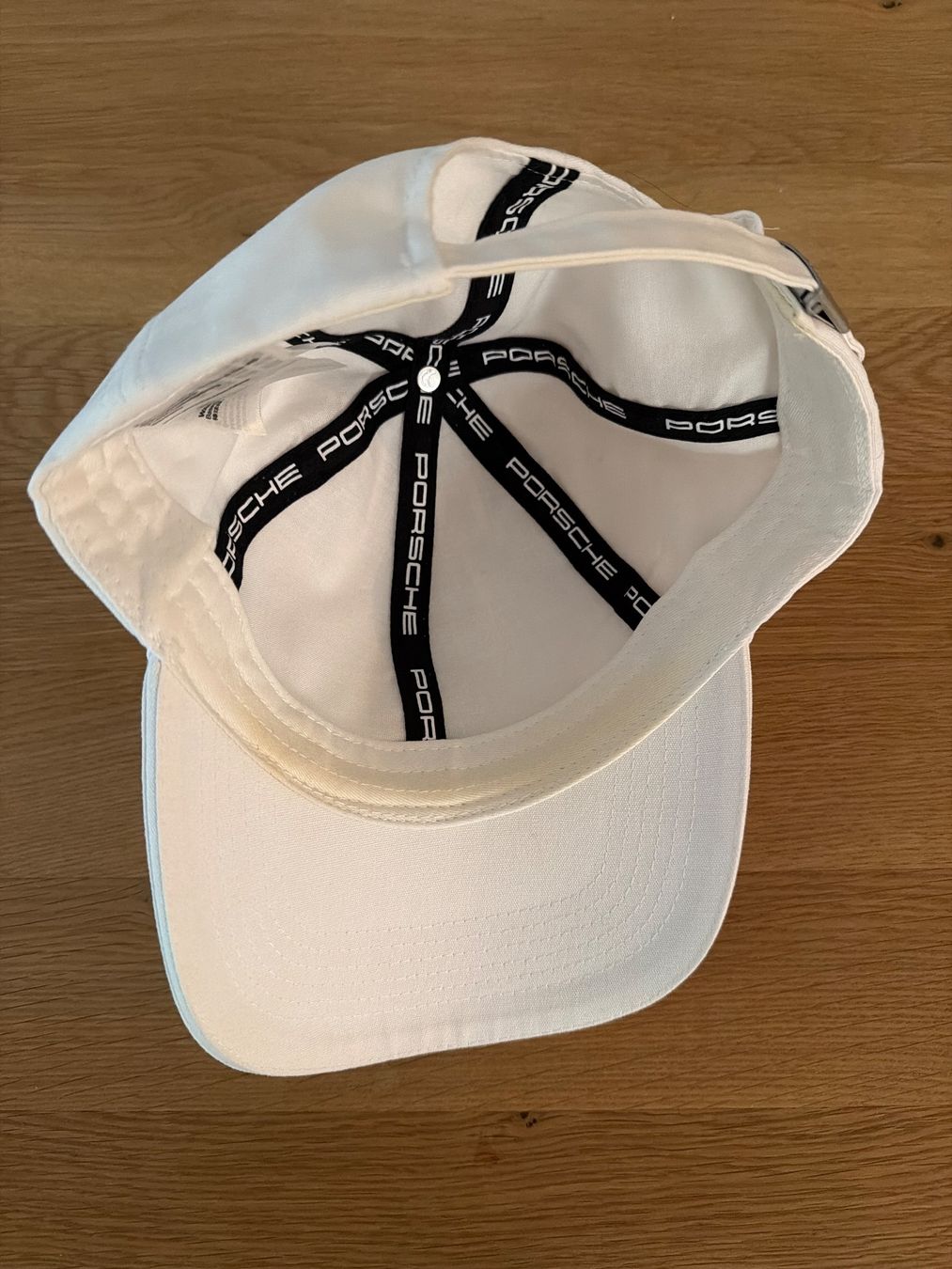 Sonstige Kleidung & Accessoires: Kappe Porsche Baseball Cap Grösse Uni neuwertig – Gebraucht aus Zürich von fkocovski 1