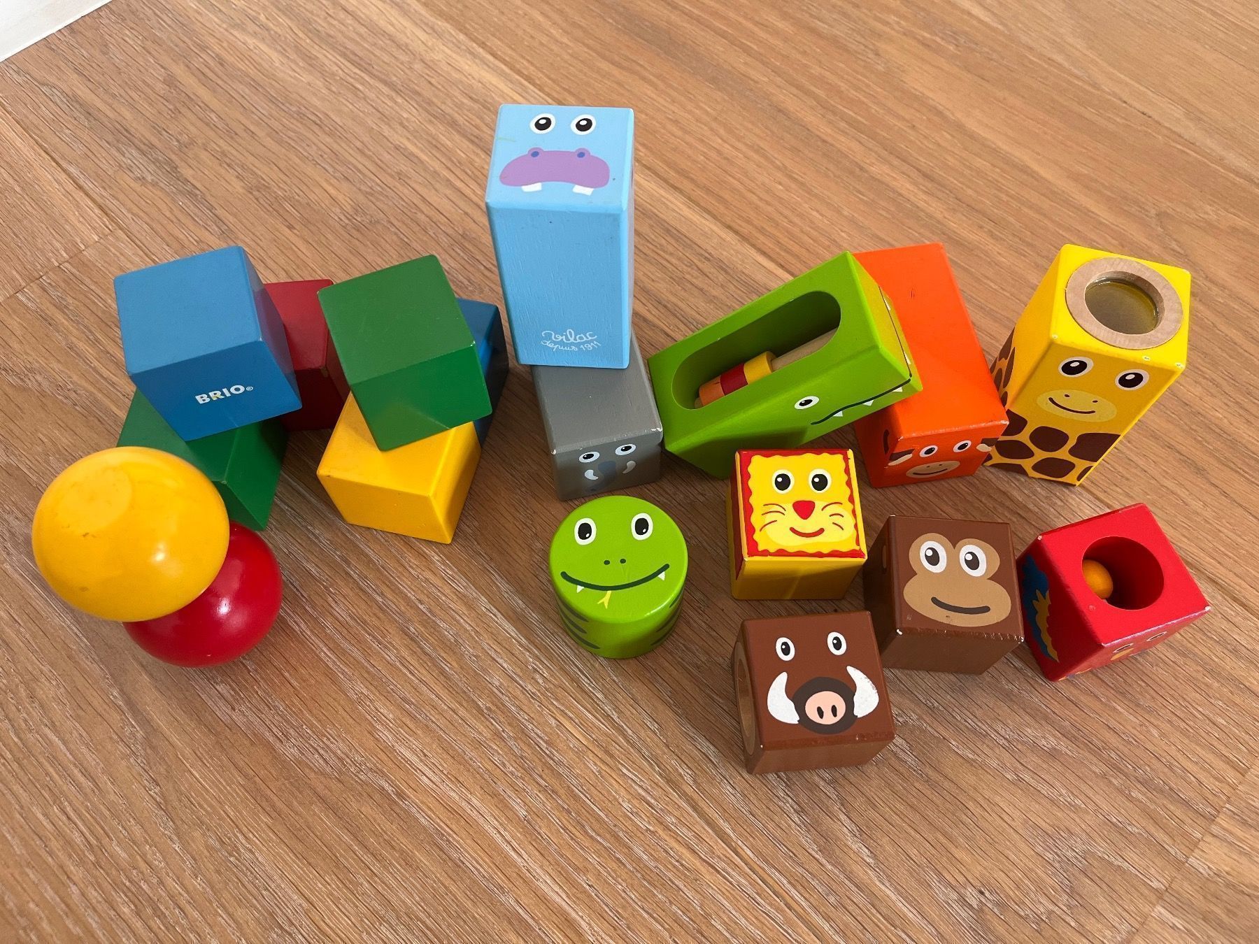 Baukästen: LOT DE SUPER PLOTS BRIO & VILAC EN BOIS – Gebraucht aus Puplinge von Amazekids