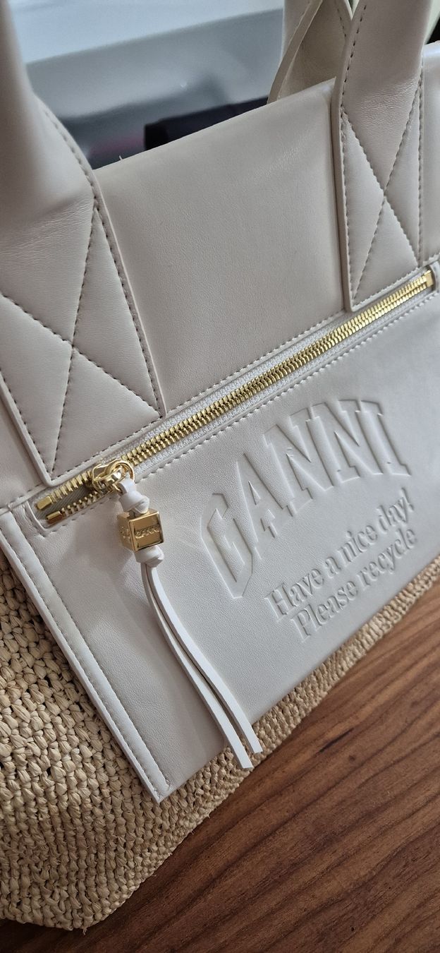 Sacs femmes: Ganni Sommertasche Raffia/Leder – Neuf avec emballage d'origine à Meggen par darcy10 1