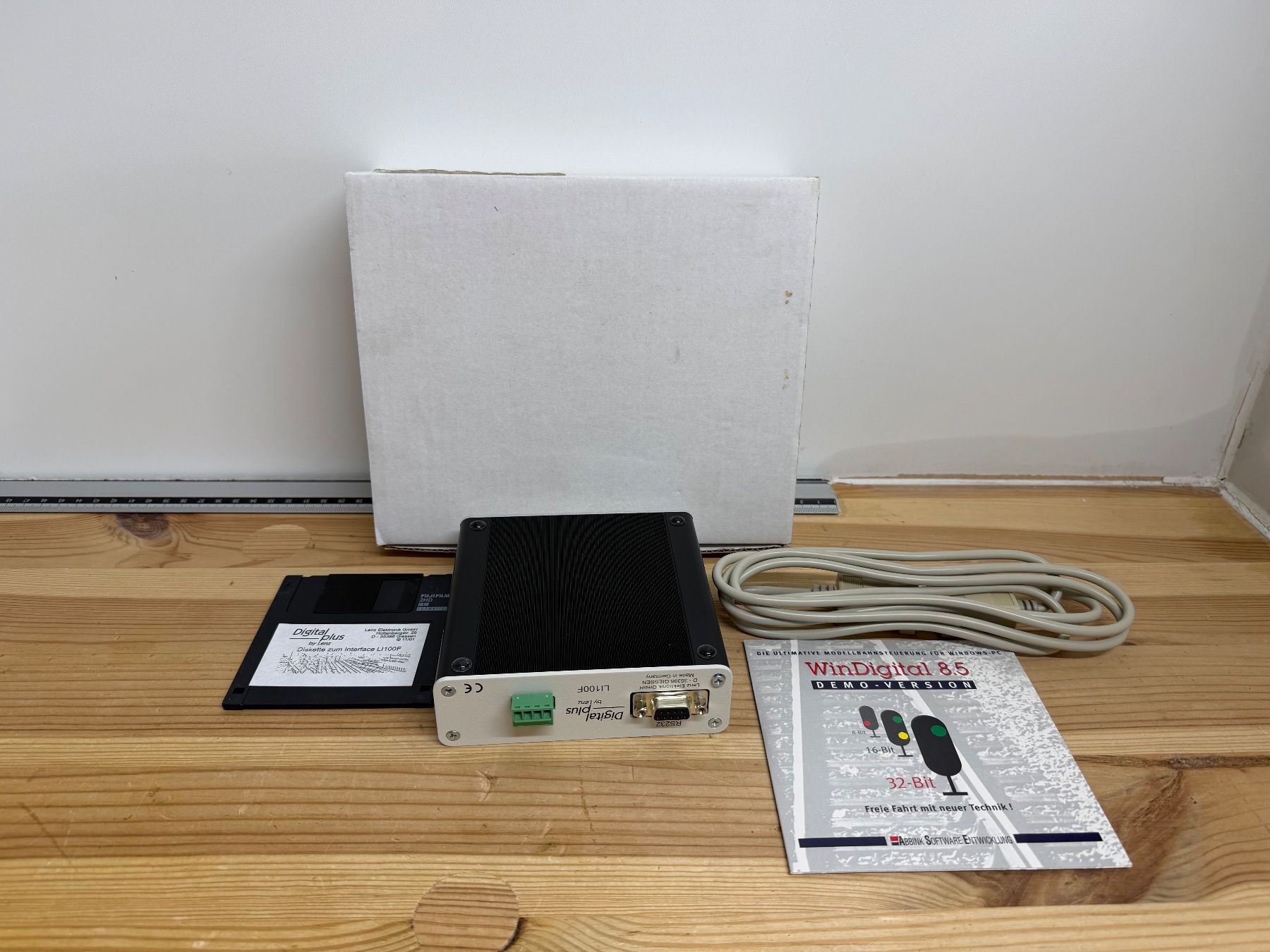 Lenz Modellini di ferrovie: Digital Plus von Lenz – Usato da Büsserach venduto da ModellbahnDepot 1