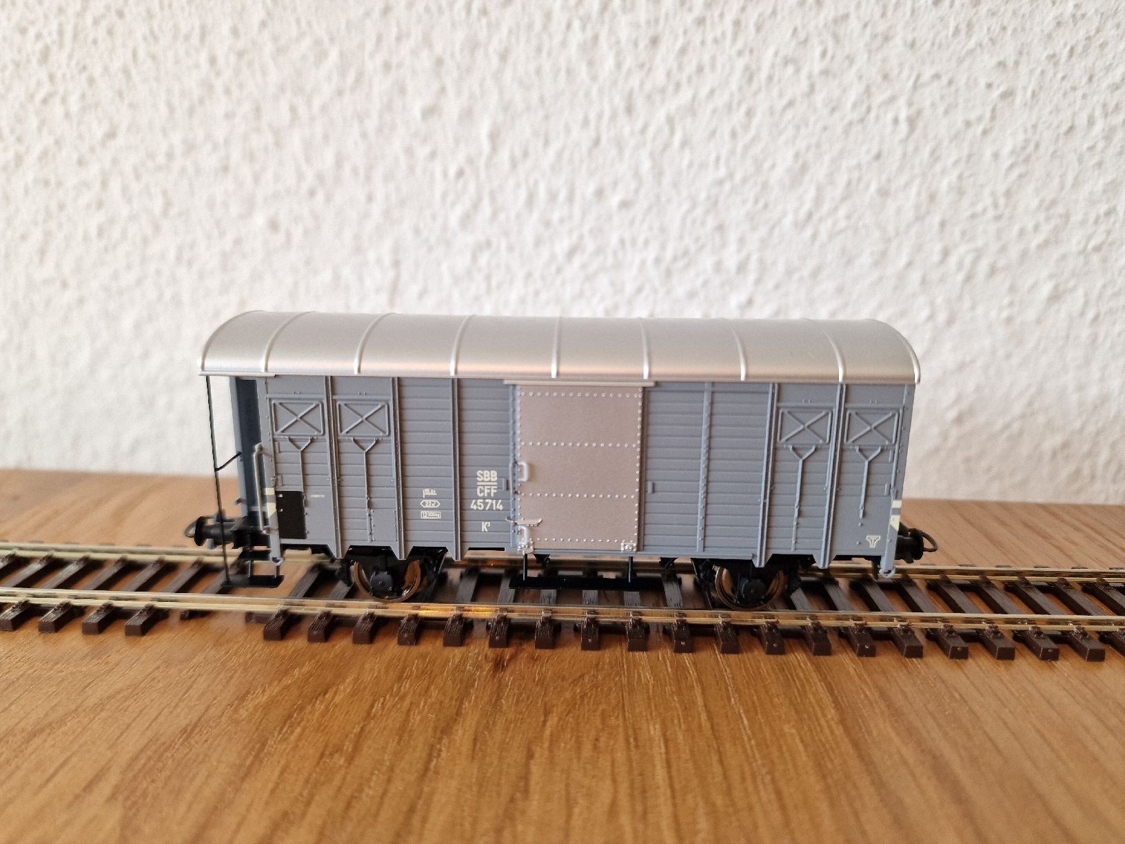 Roco Trains électriques: SBB Güterwagen mit Bremshaus H0 – D'occasion à Matten b. Interlaken par lor_hr9w
