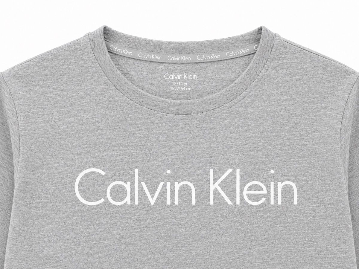 Calvin Klein Maglioni & Felpe: Calvin Klein Kinder Sweatshirt  – Nuovo (secondo la descrizione) da Aarberg venduto da LovelyThings_ 2