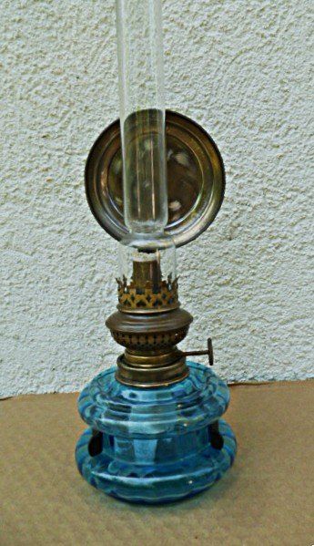 Lampade: Antike, schöne, blaue Petrollampe – Usato da Effretikon venduto da Heimstudio 9