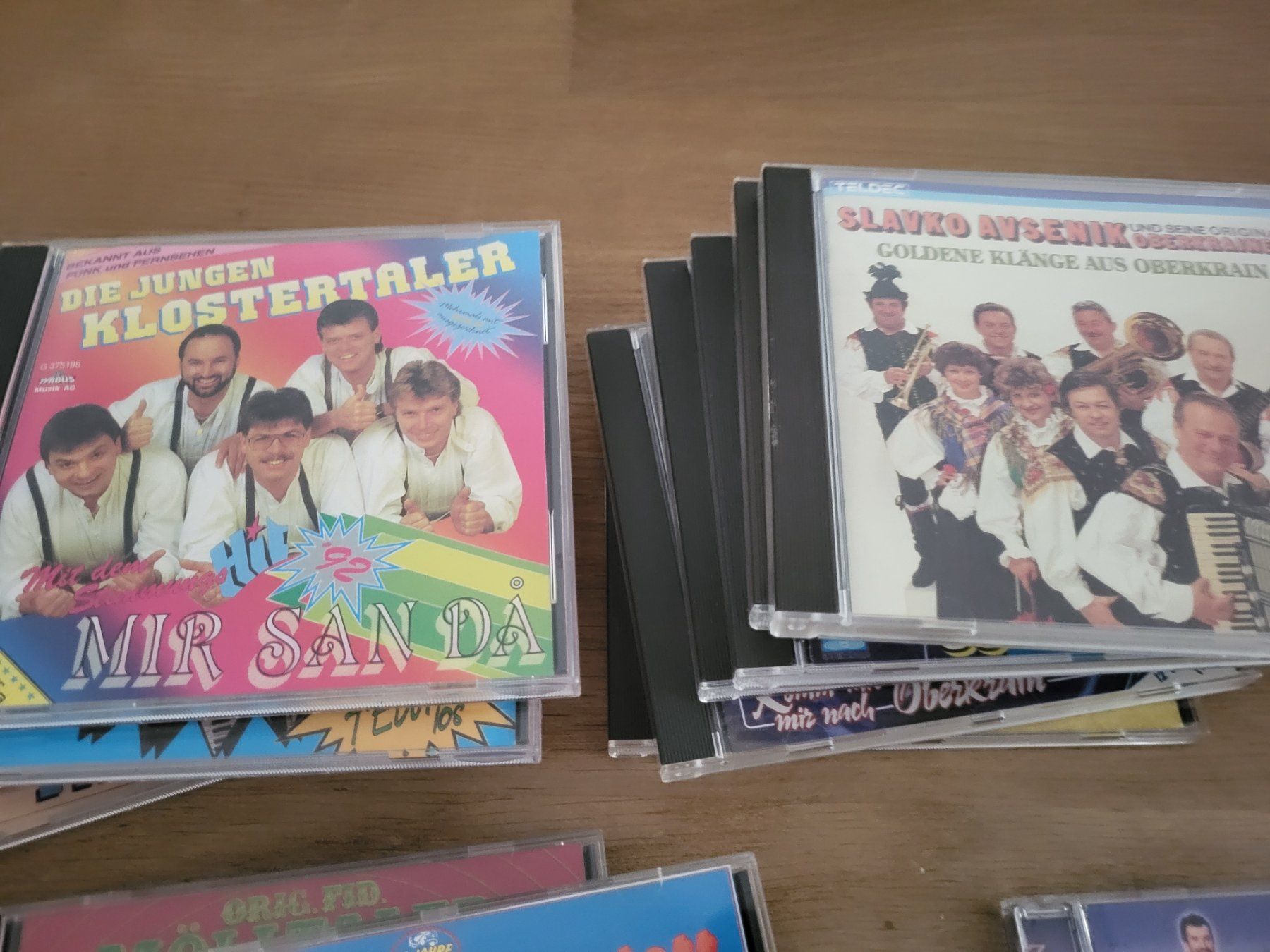 CD: Sammlung: 39 volkstümliche CD's – Usato da Urtenen-Schönbühl venduto da Lari1 6
