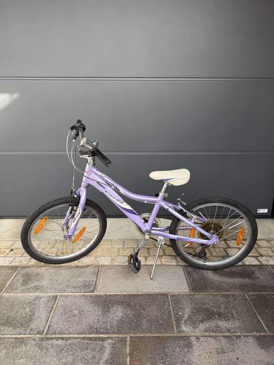 Giant Biciclette: Lilafarbenes Giant Kinderfahrrad – Usato da Bülach venduto da FrauLore 1