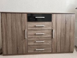 Kommode aus Holz