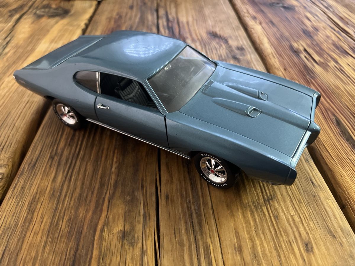 Pontiac Modellautos: Oldtimer Modellauto Pontiac GTO, 1:18 – Gebraucht aus Umiken von mar_p7n9