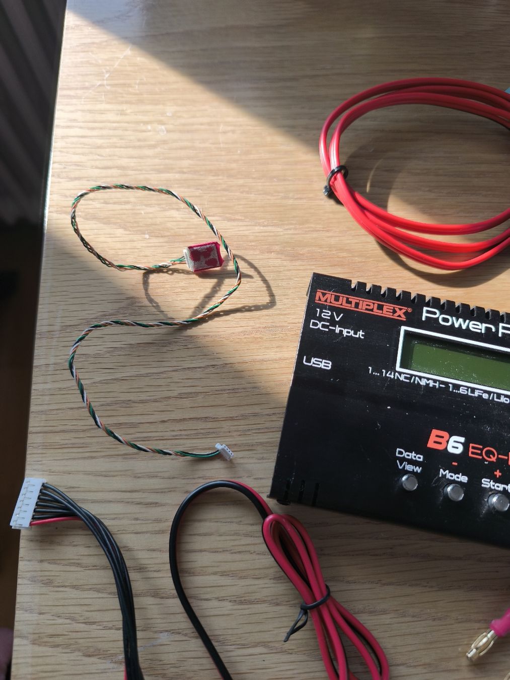 RC Modellbau: Multiplex Power Peak B6 EQ-BID RC Charger Set – Gebraucht aus Neuchâtel von Carlosfmunoz 4
