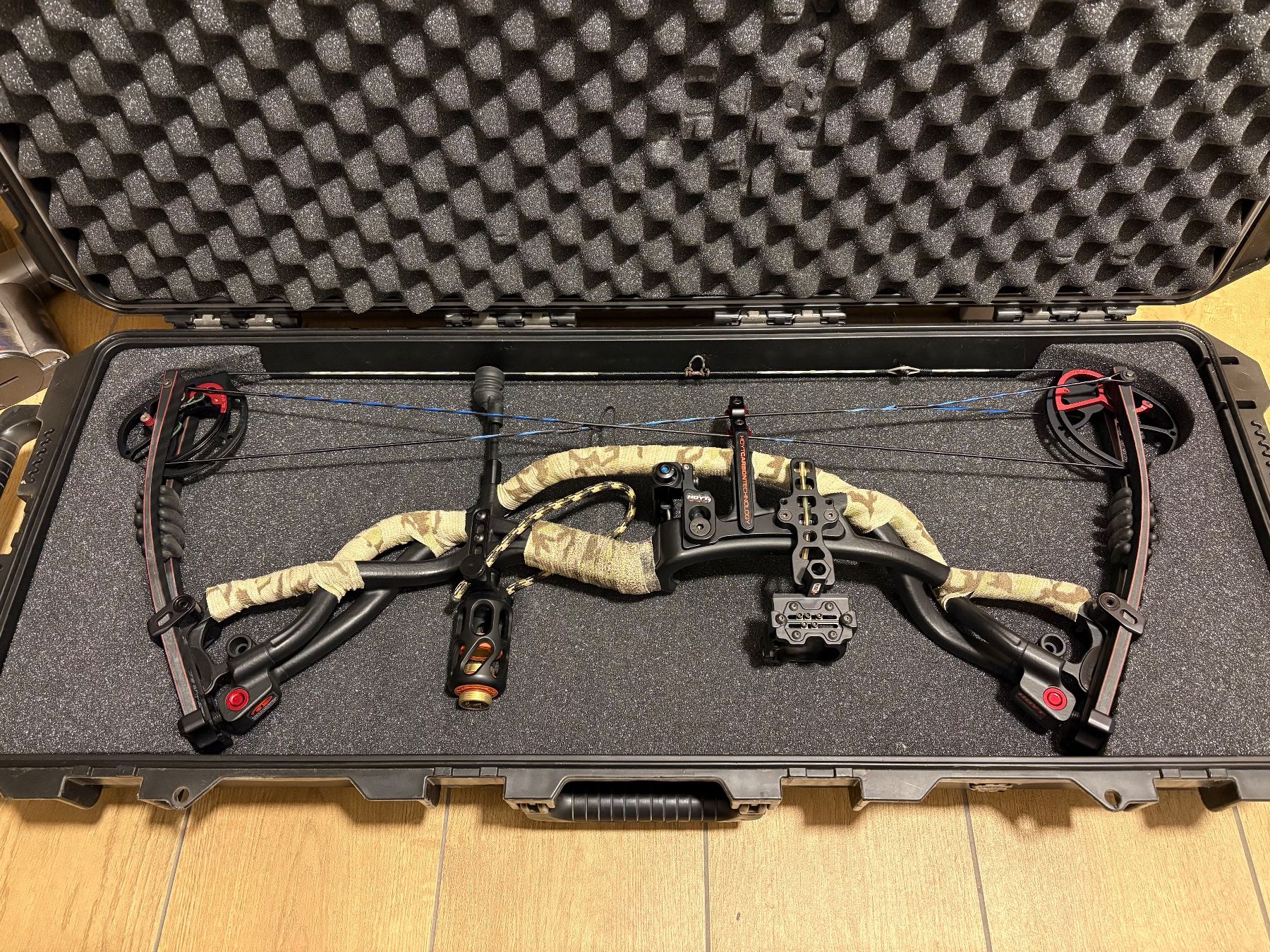 Hoyt Tir à l'arc: Hoyt Carbon Element, RH – D'occasion à Rodels par julietta.libero