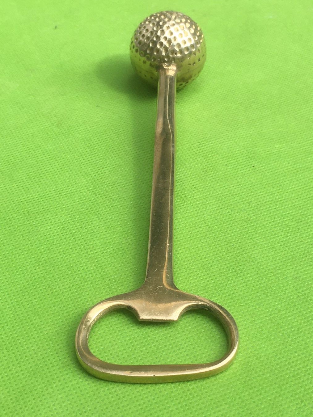 Clubs & Sets: Golfball Flaschenöffner aus Messing – D'occasion à Wil SG par rolandsflohland 2