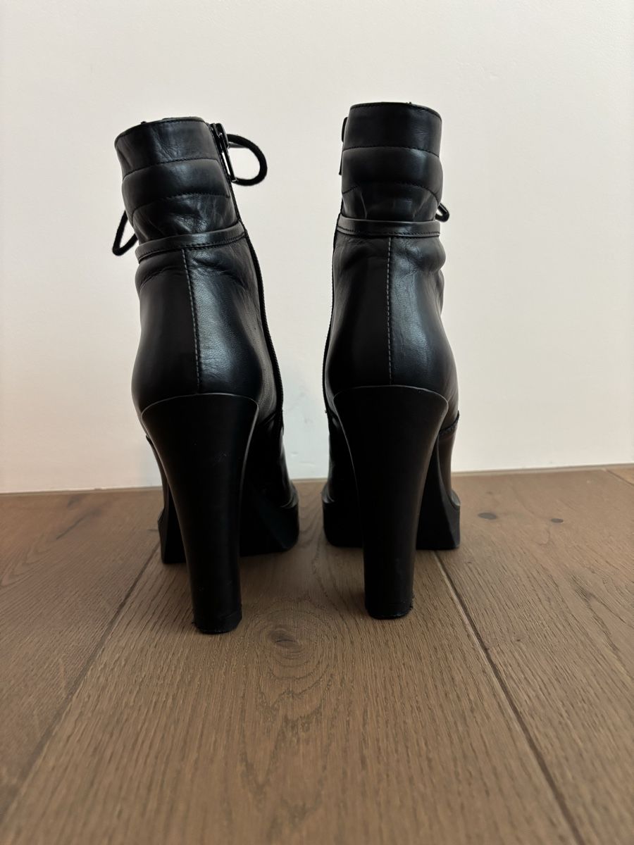 Scarpe da donna: Schwarze Lederstiefelette von Ralph Harrrison Gr. 38 – Usato da Bottighofen venduto da lwa_11686 4