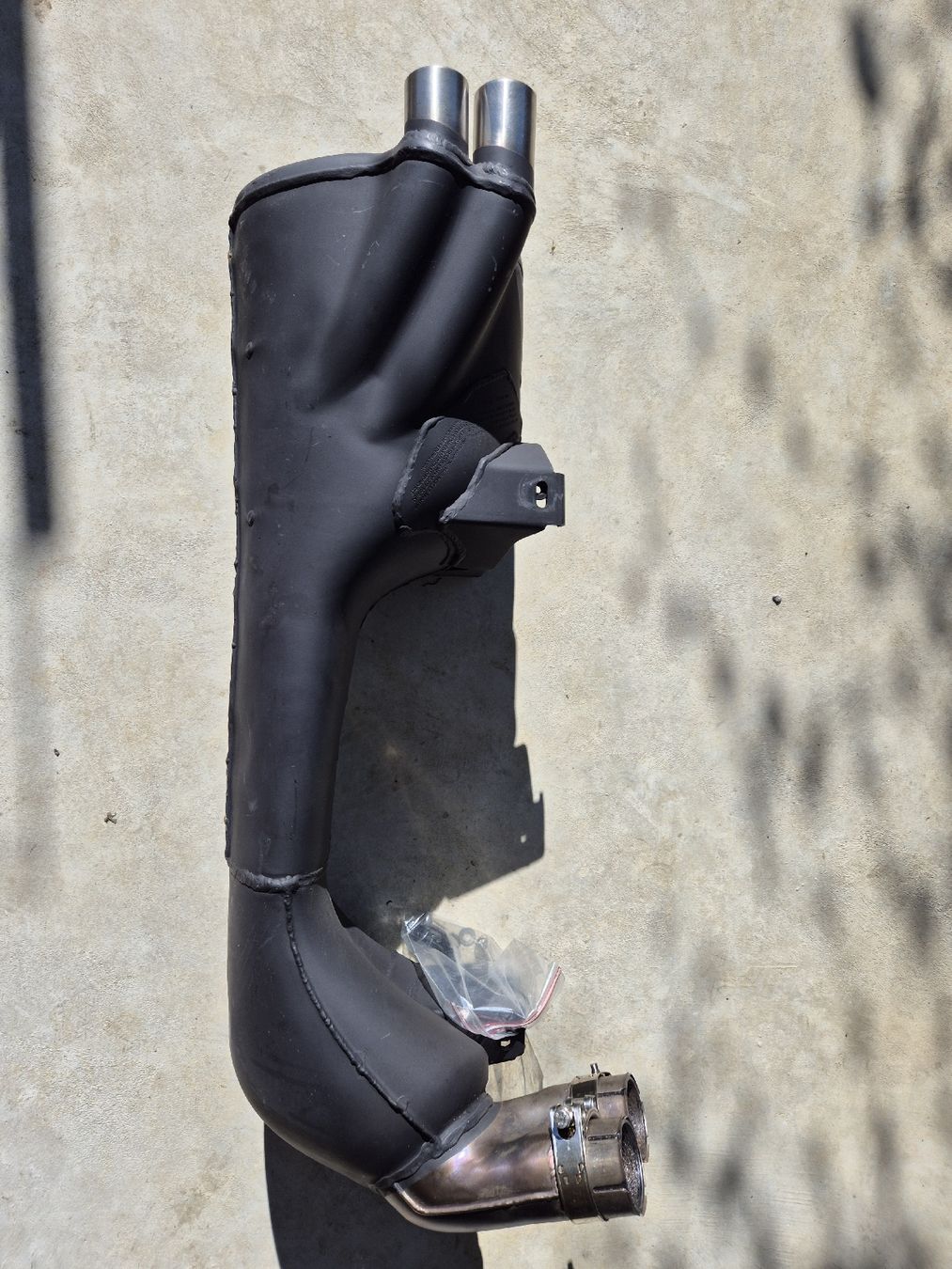 Buell Sistemi di scarico: Buell CR 1125 ESD – Nuovo (secondo la descrizione) da Hugelshofen venduto da Rogoli 1