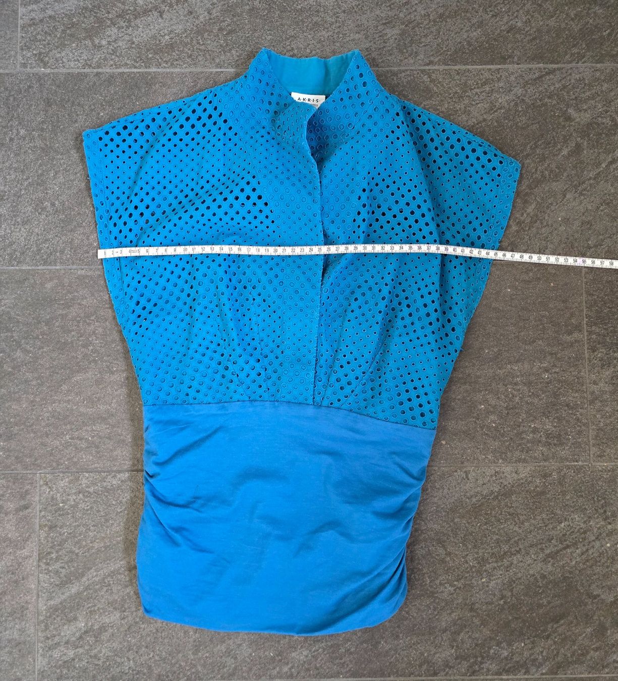 Akris Top: Akris, F 36, Blau – Usato da Basel venduto da Inve 7