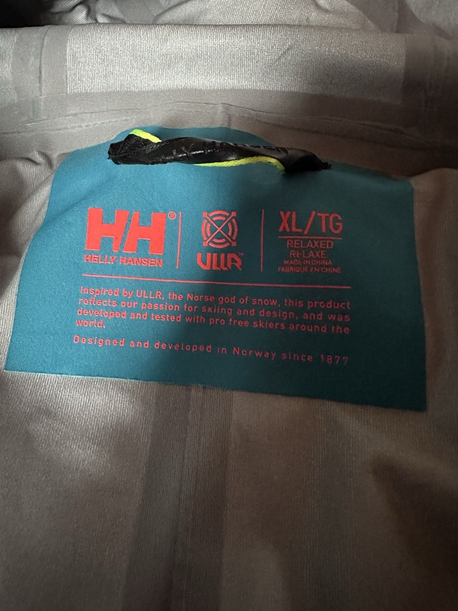 Giacche: Helly hansen xl – Usato da Oensingen venduto da Troedler81 3