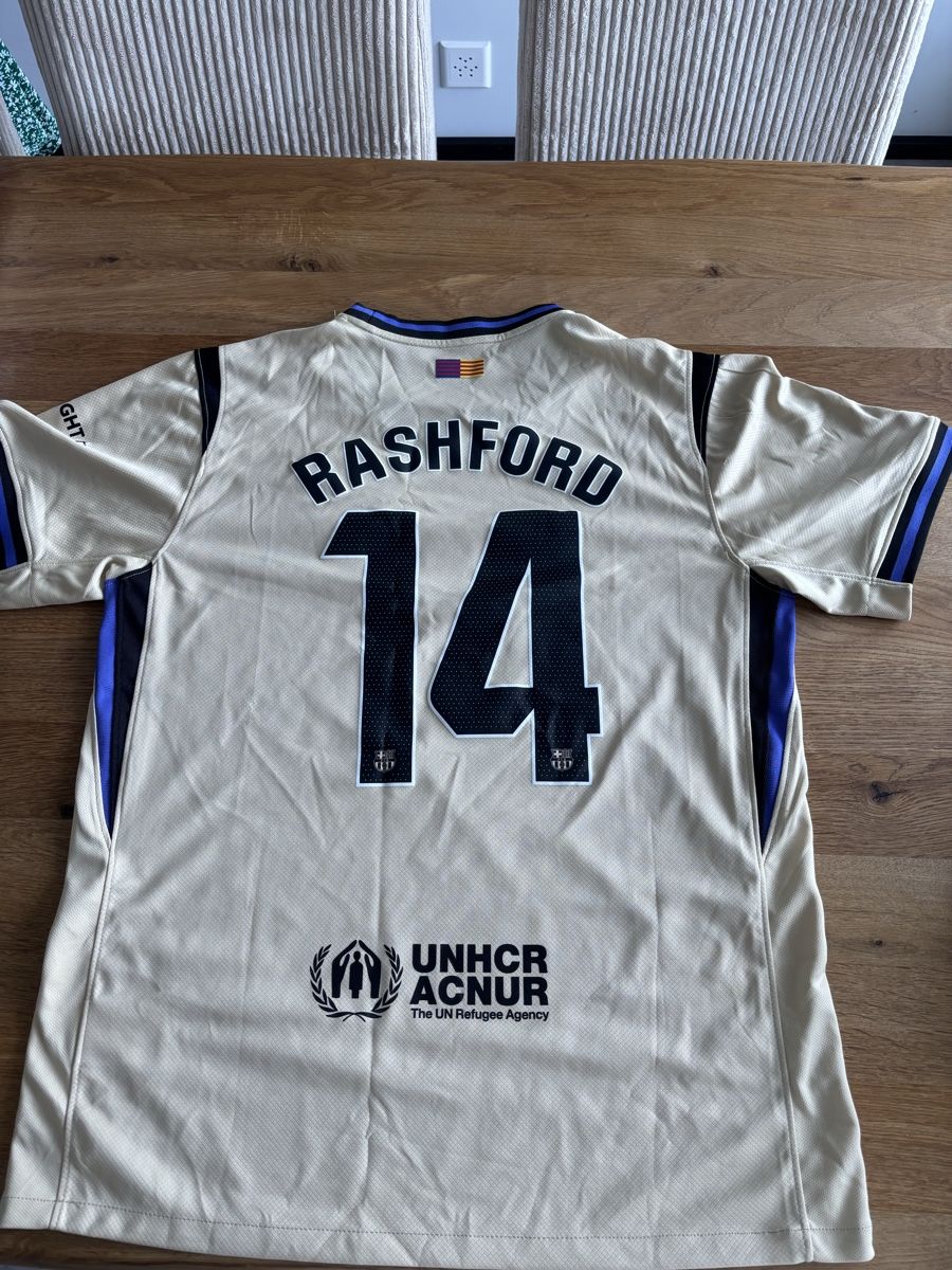 FC Barcelona Canottiere & Pantaloni: Maillot Fc Barcelone – Usato da Pont-de-la-Morge venduto da Julian.Tgr 3