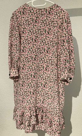 AKRIS Kleid, Gr. 42, reine Seide, gemustert