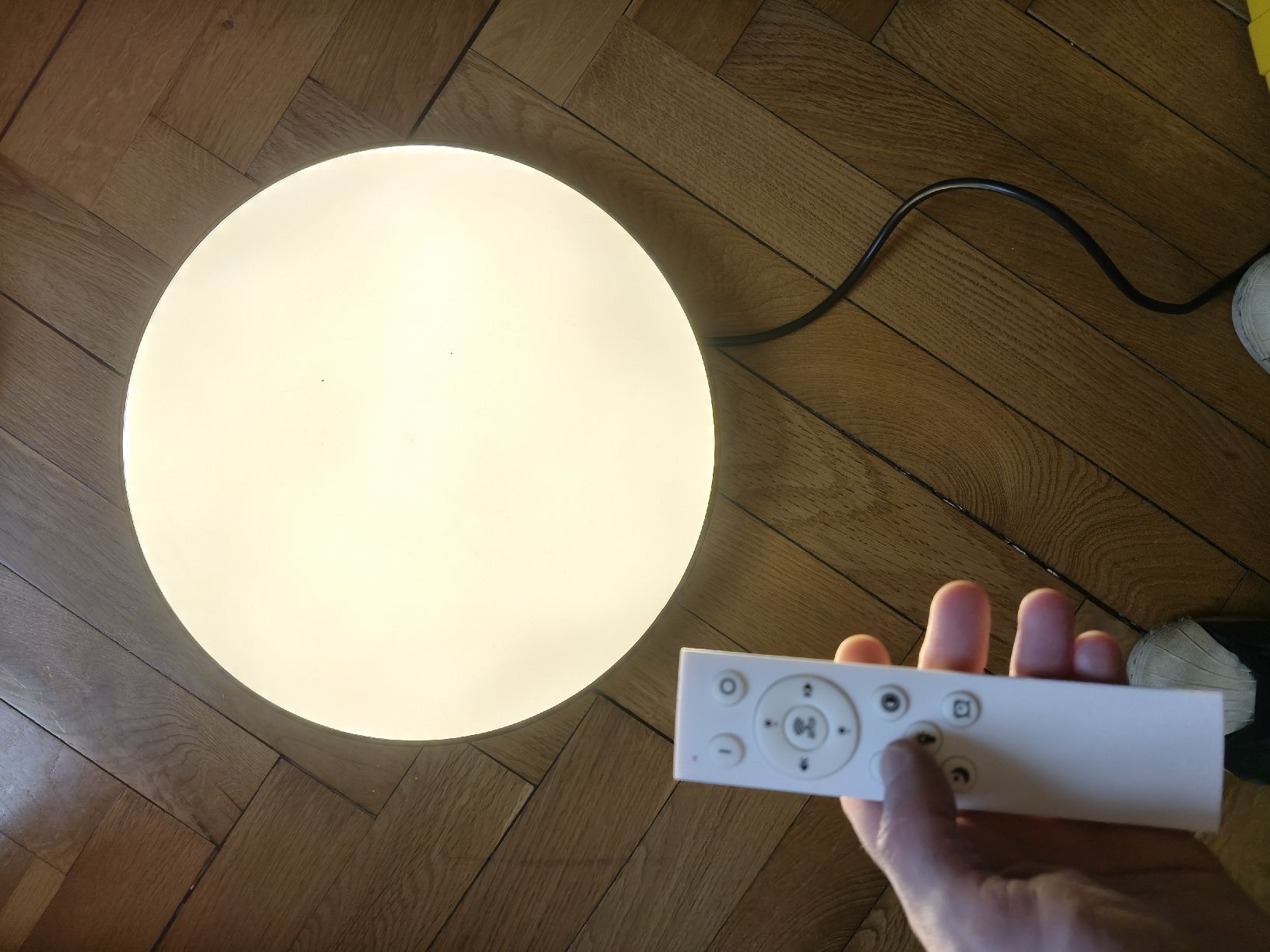 Kronleuchter & Deckenlampen: Plafonnier telecommande 230v – Gebraucht aus Chernex von Lama1822