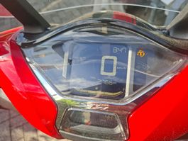 Honda SH125i Roller, top Zustand, nur 2766km,